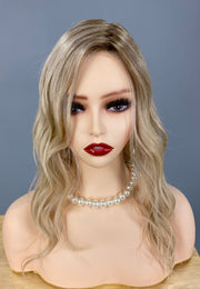 SALE!! "Maxwella 18" (Champagne with Apple Pie) Belle Tress Luxury Wig